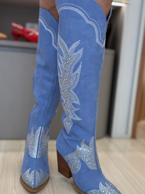 COUNTRY BLUE