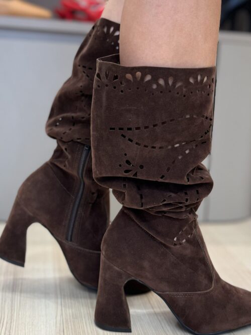 BOTA SLOUCHY