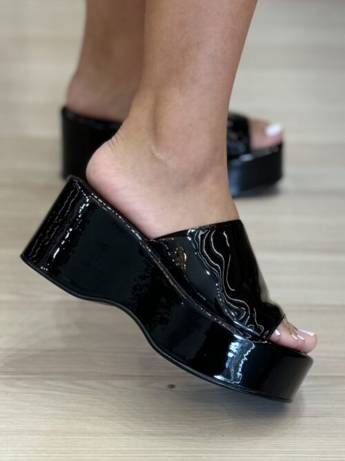 PLATAFORMA BLACK